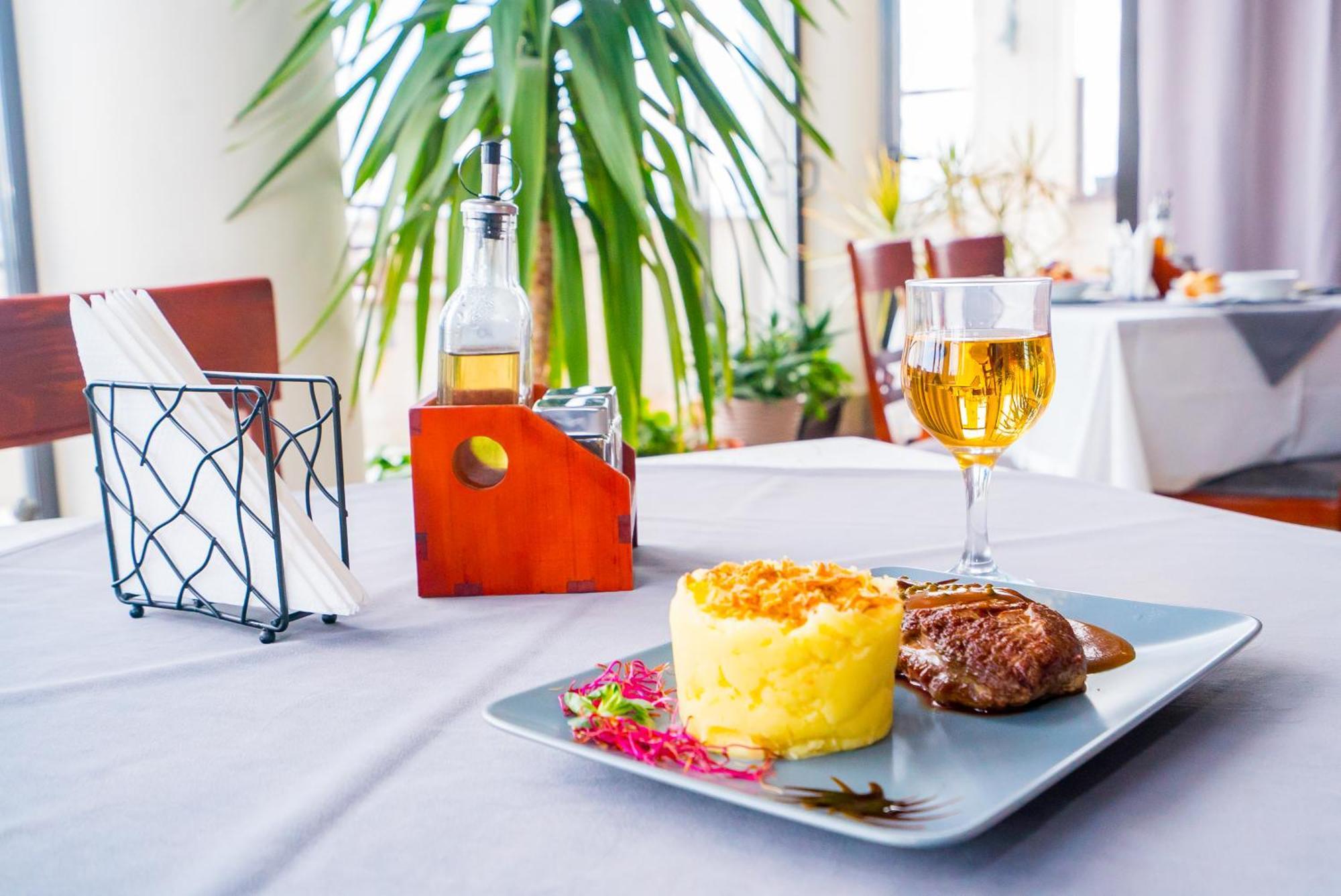 Guci Hotel Konstanca Kültér fotó